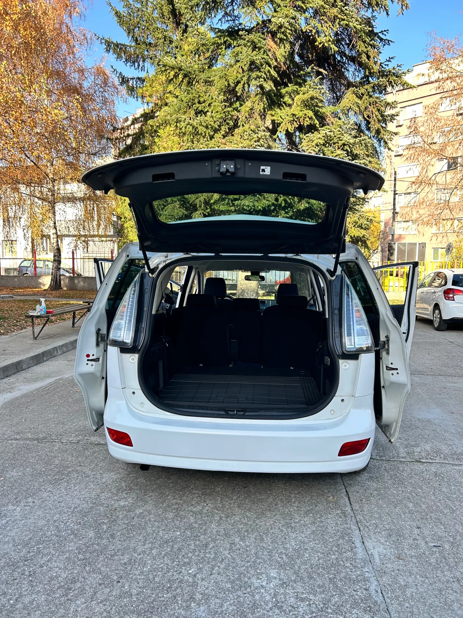 Mazda 5 | Mobile.bg   4