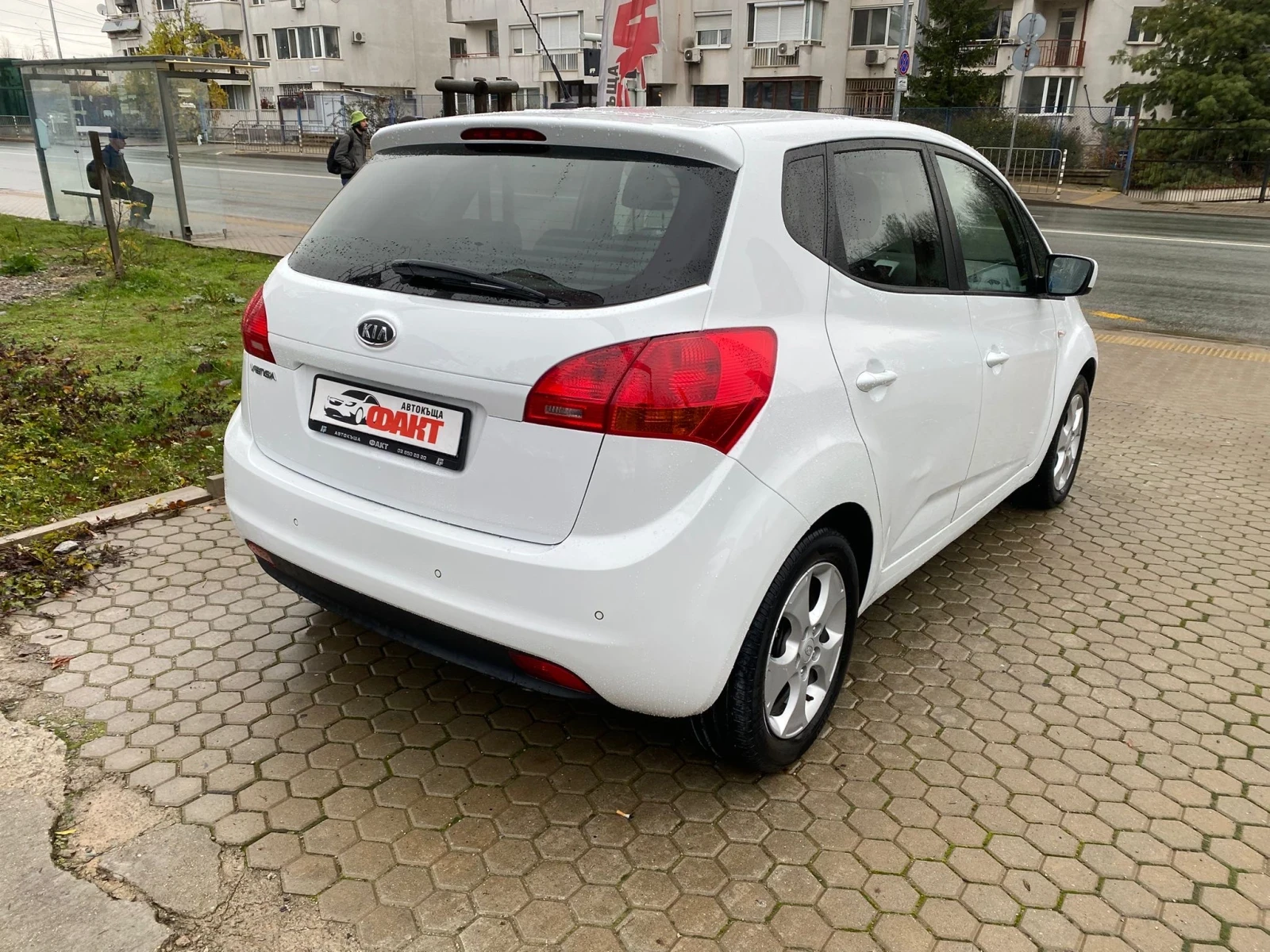 Kia Venga 1.4i/EURO.5B - изображение 4