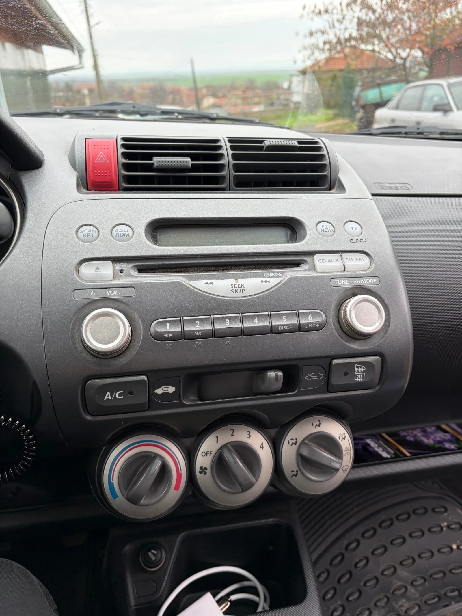 Honda Jazz КЛИМАТИК - изображение 5