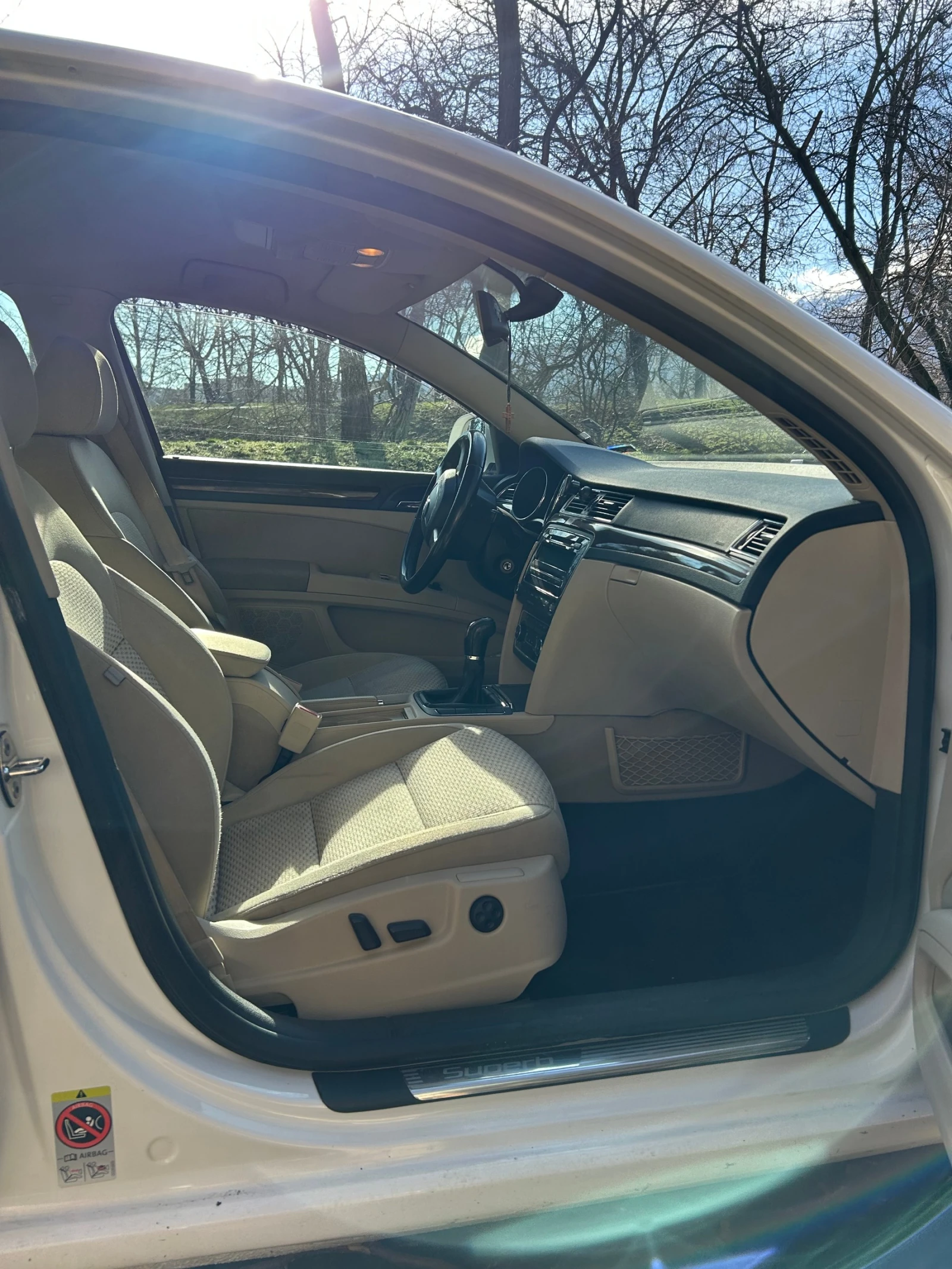 Skoda Superb  - изображение 4