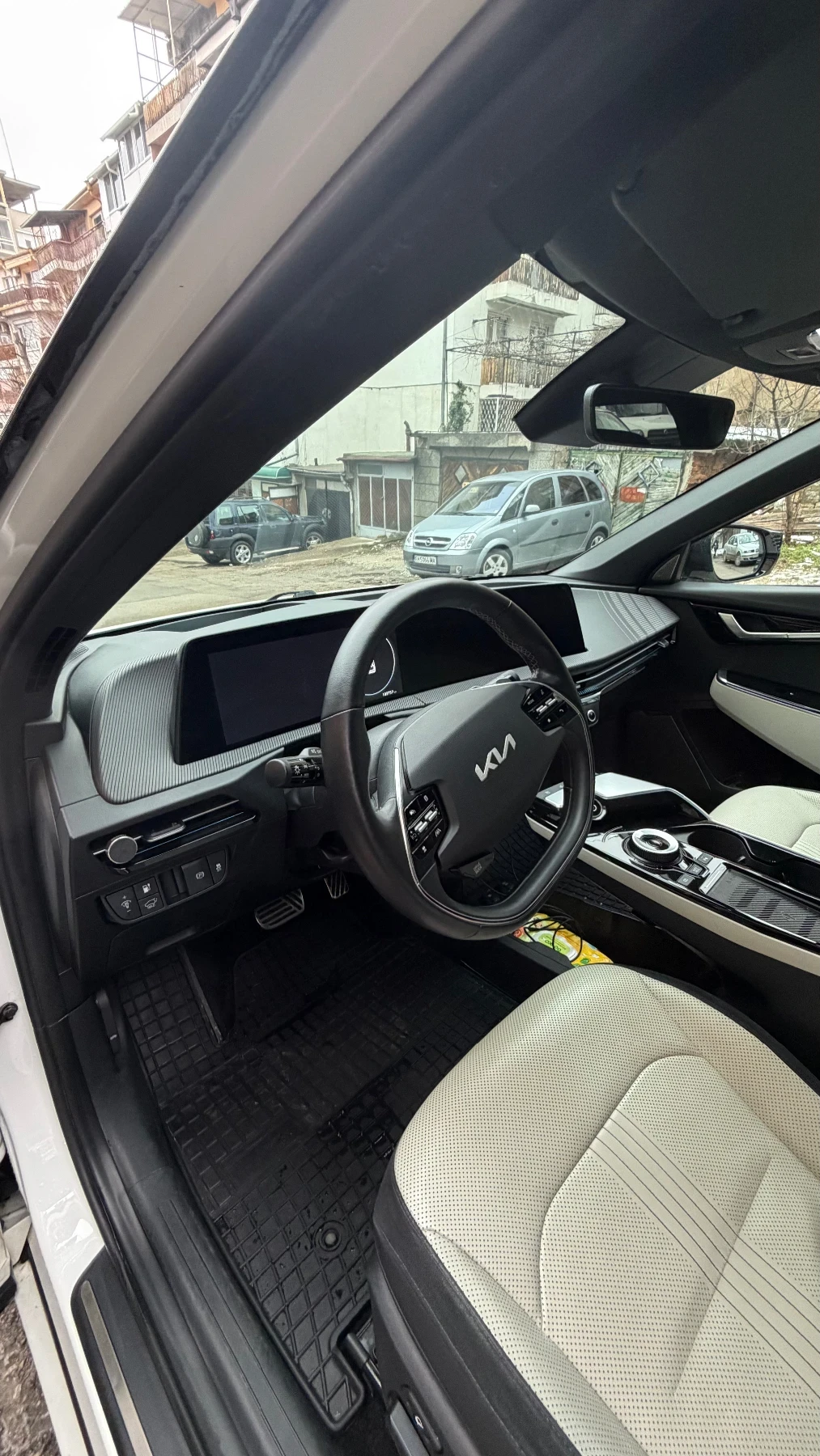 Kia EV6 GT Line ГАРАНЦИЯ до 2029г - изображение 8