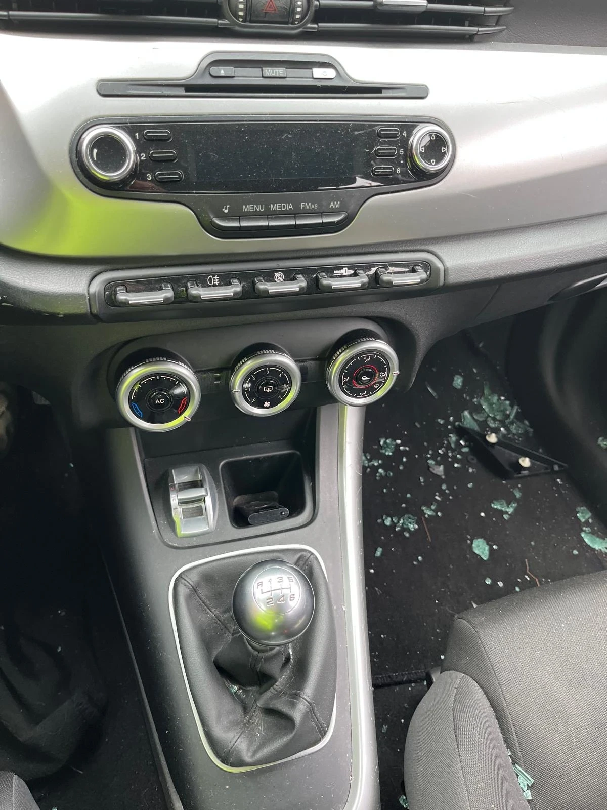 Alfa Romeo Giulietta 1.4 T, снимка 4 - Автомобили и джипове - 53906615