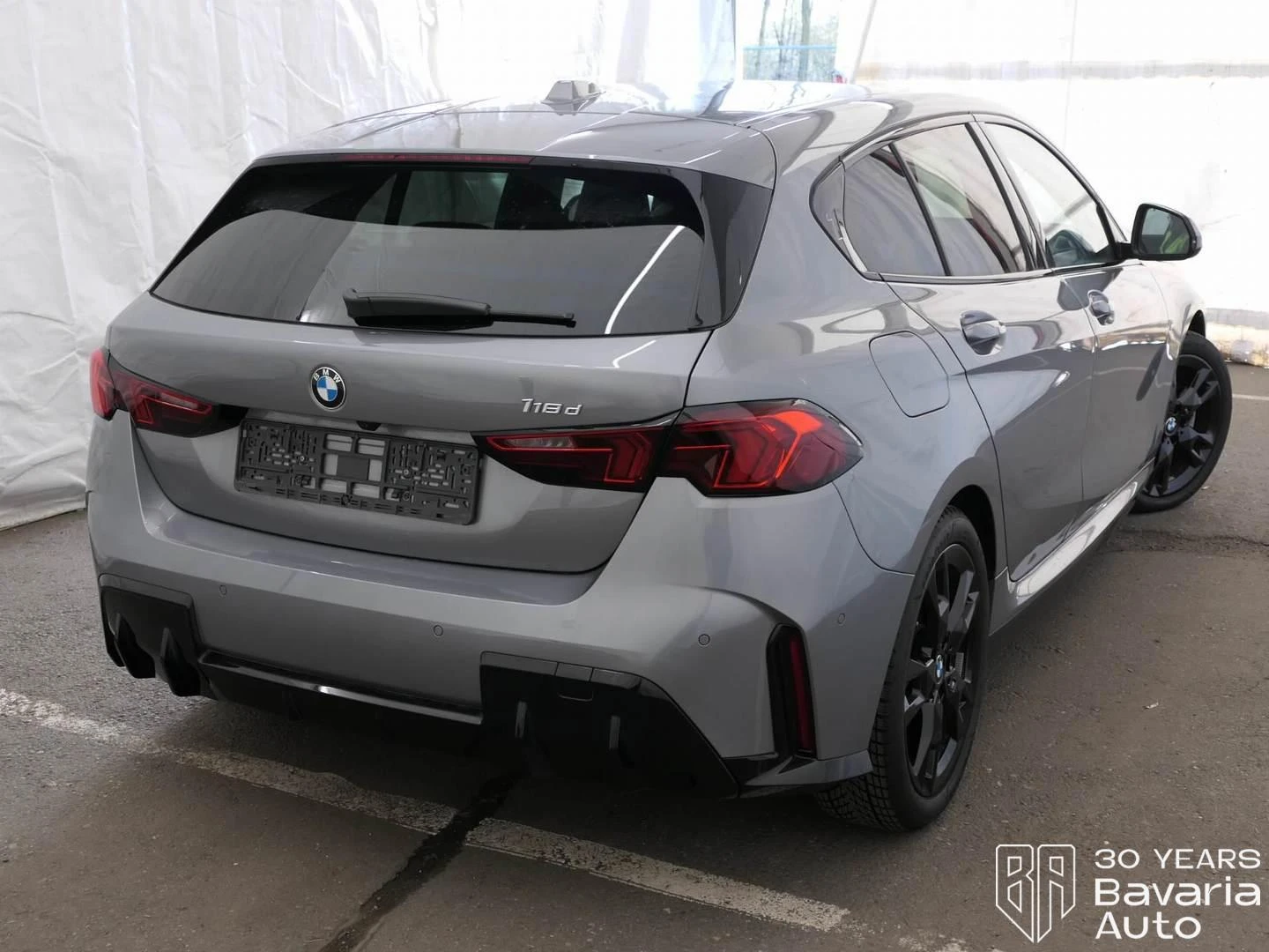 BMW 118 d M Sport Paket Steptronic, снимка 3 - Автомобили и джипове - 54000132