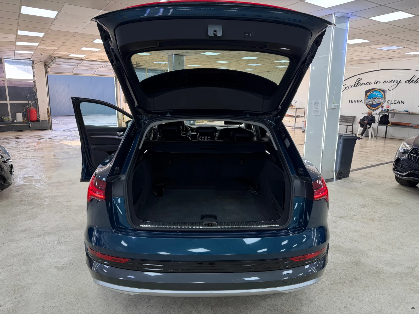 Audi E-Tron 55 SOH 90% Certified , снимка 5 - Автомобили и джипове - 55216013