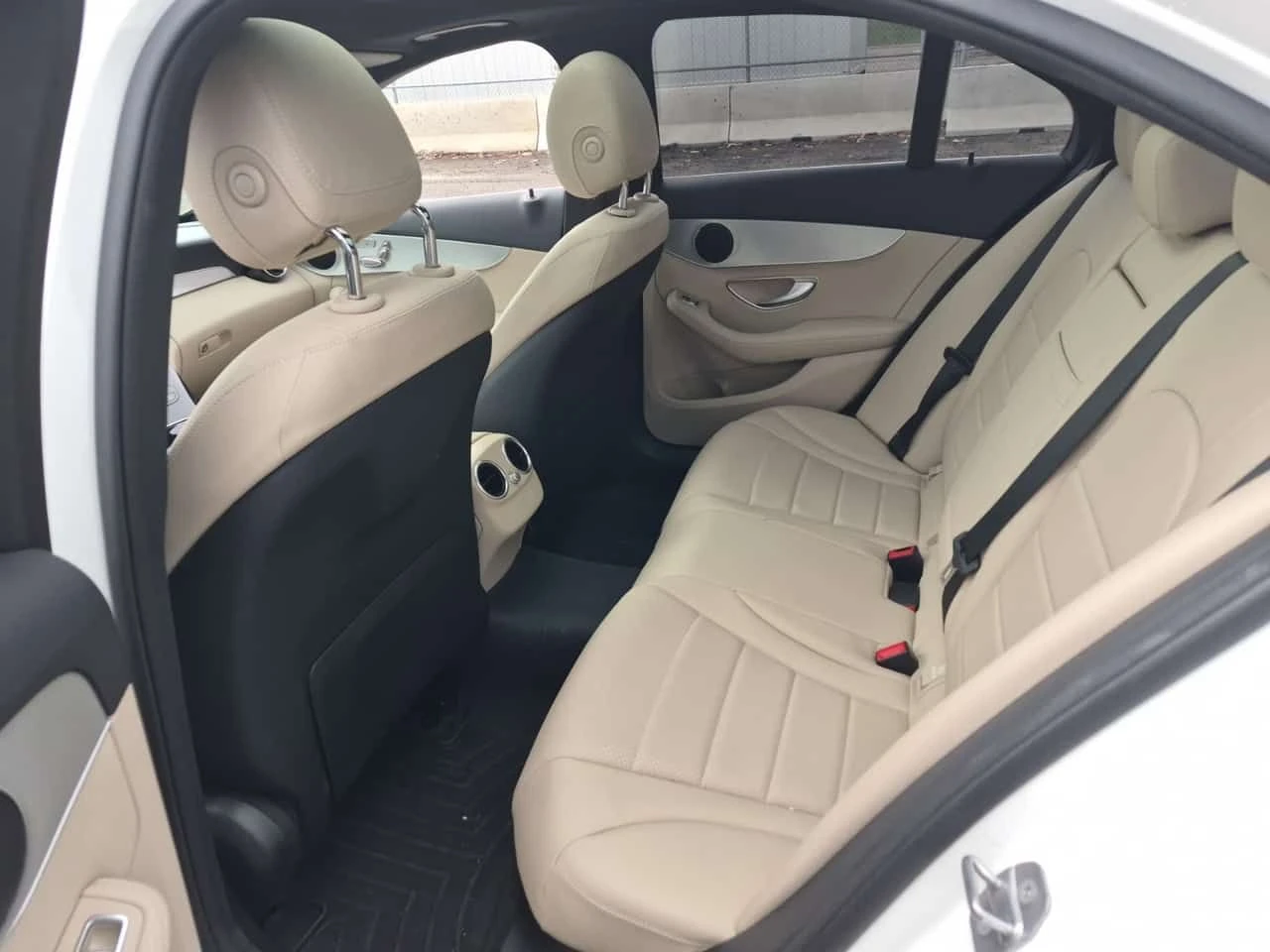Mercedes-Benz C 300 * CARFAX * 2 ����� * ����� ������� *  | Mobile.bg � ����������� 12