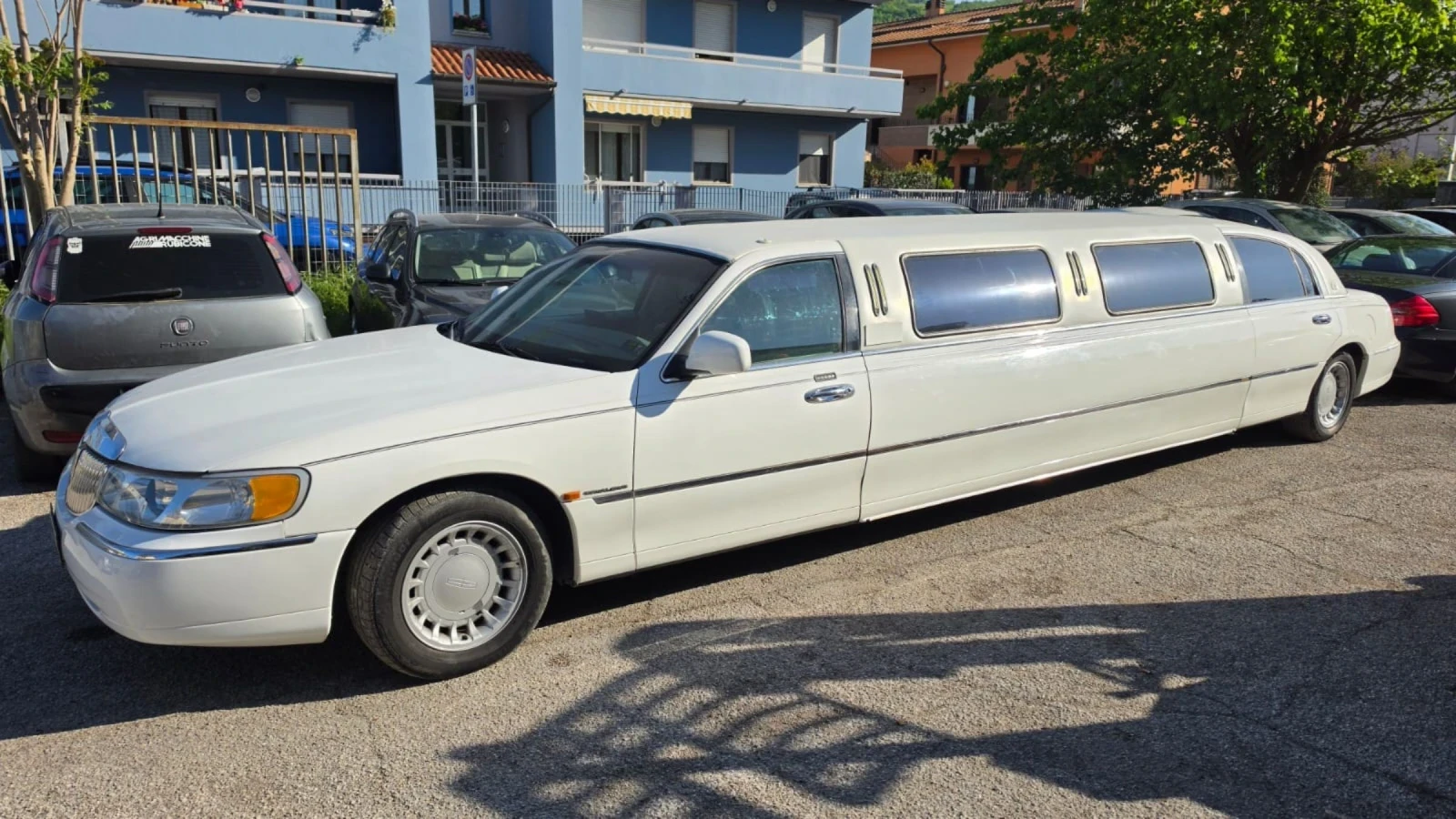 Lincoln Town car