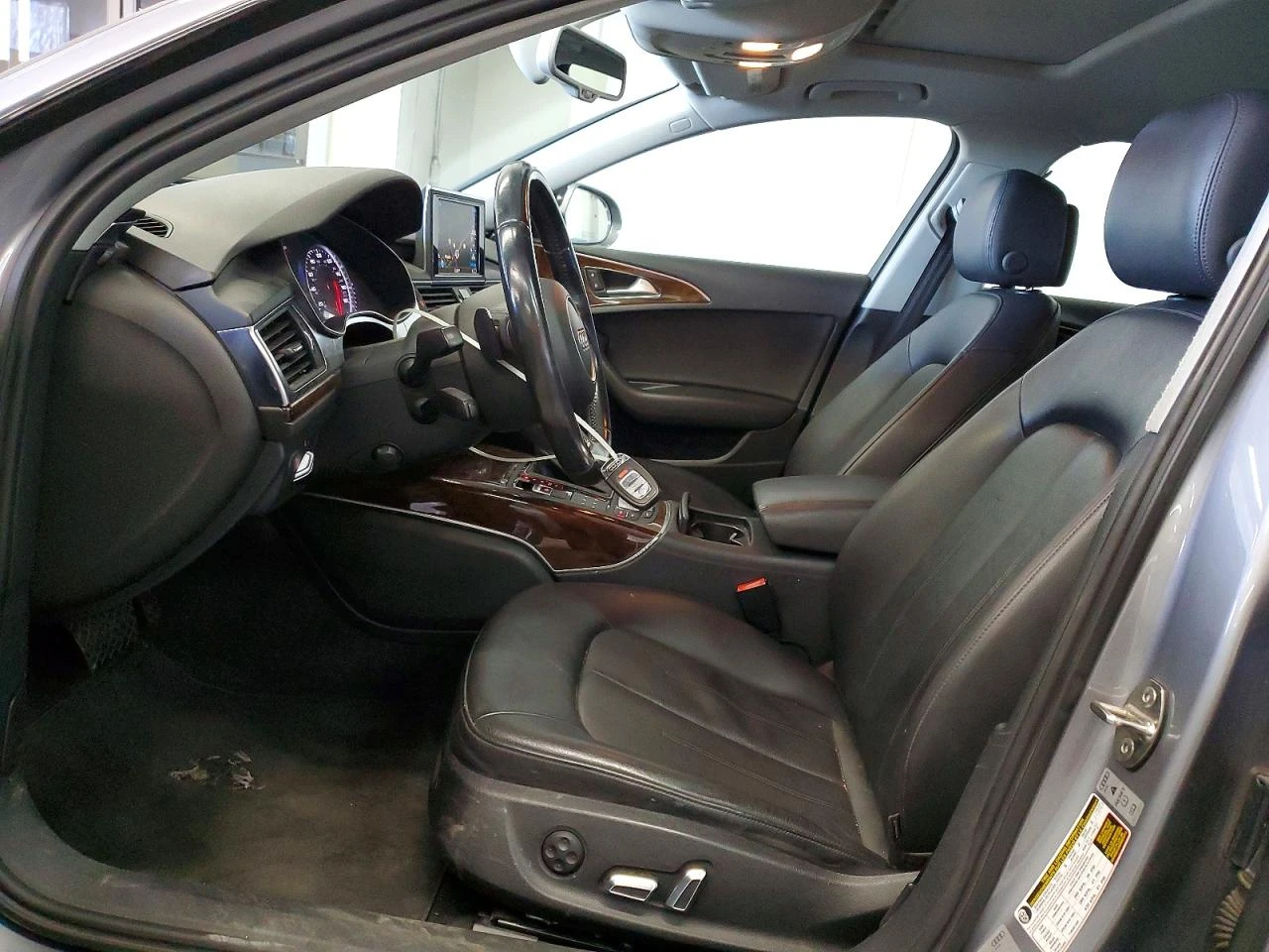 Audi A6 3.0l Premium Plus, снимка 7 - Автомобили и джипове - 54496730