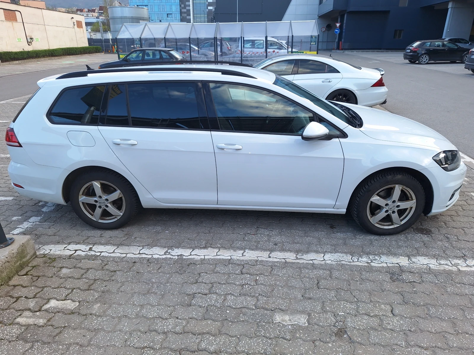 VW Golf 7.5 VARIANT 2.0TDI (150кс) 4MOTION, снимка 2 - Автомобили и джипове - 54704083
