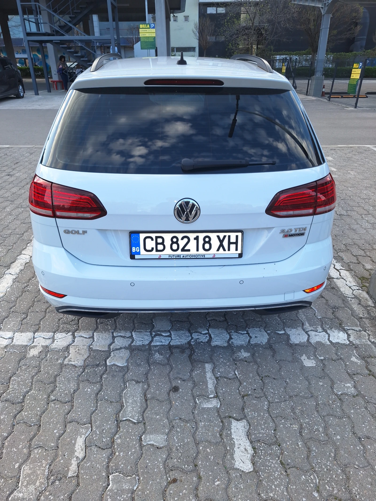VW Golf 7.5 VARIANT 2.0TDI (150кс) 4MOTION, снимка 3 - Автомобили и джипове - 54704083