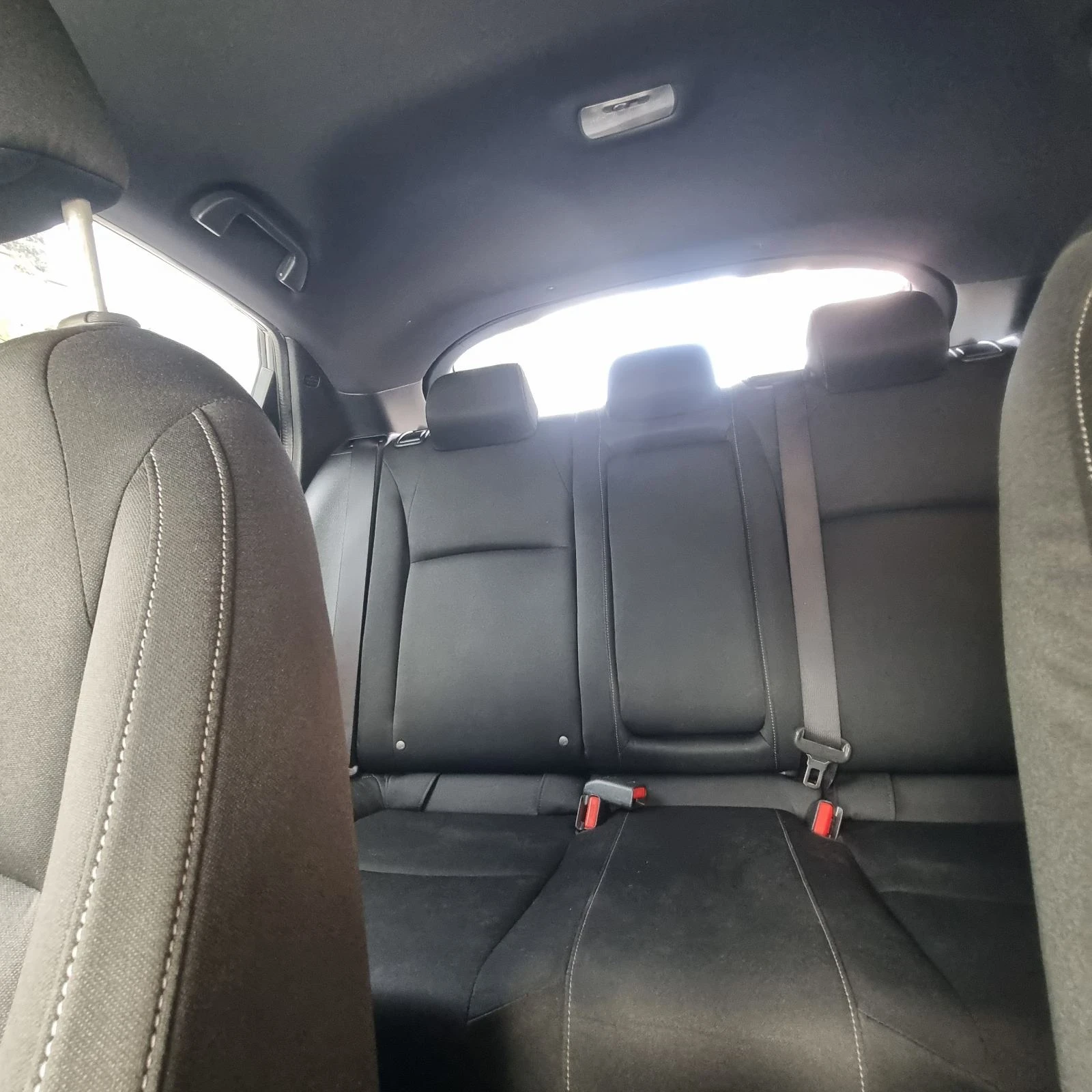 Honda Civic 1.5 Turbo Sport, снимка 14 - Автомобили и джипове - 54767591