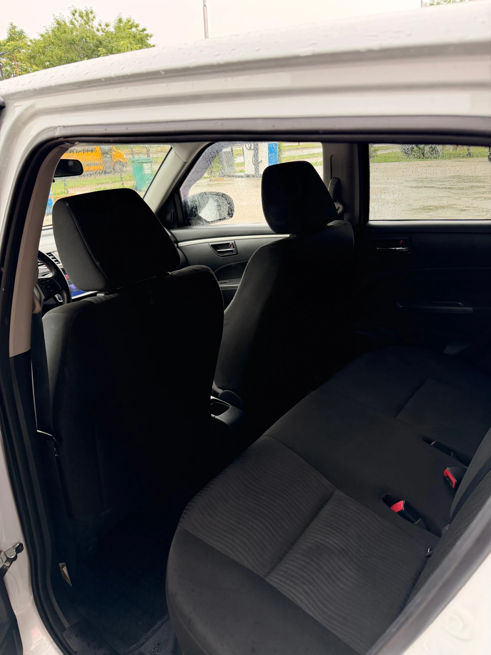 Suzuki Swift, снимка 4 - Автомобили и джипове - 54794250