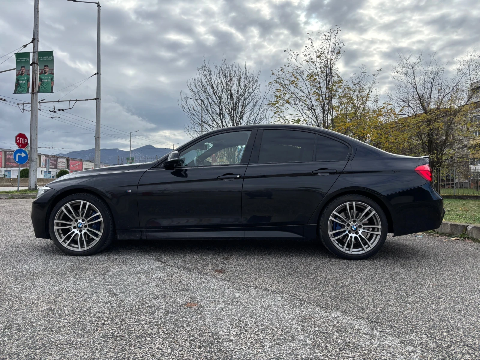 BMW 320 320d xDrive M Package, снимка 6 - Автомобили и джипове - 54847971