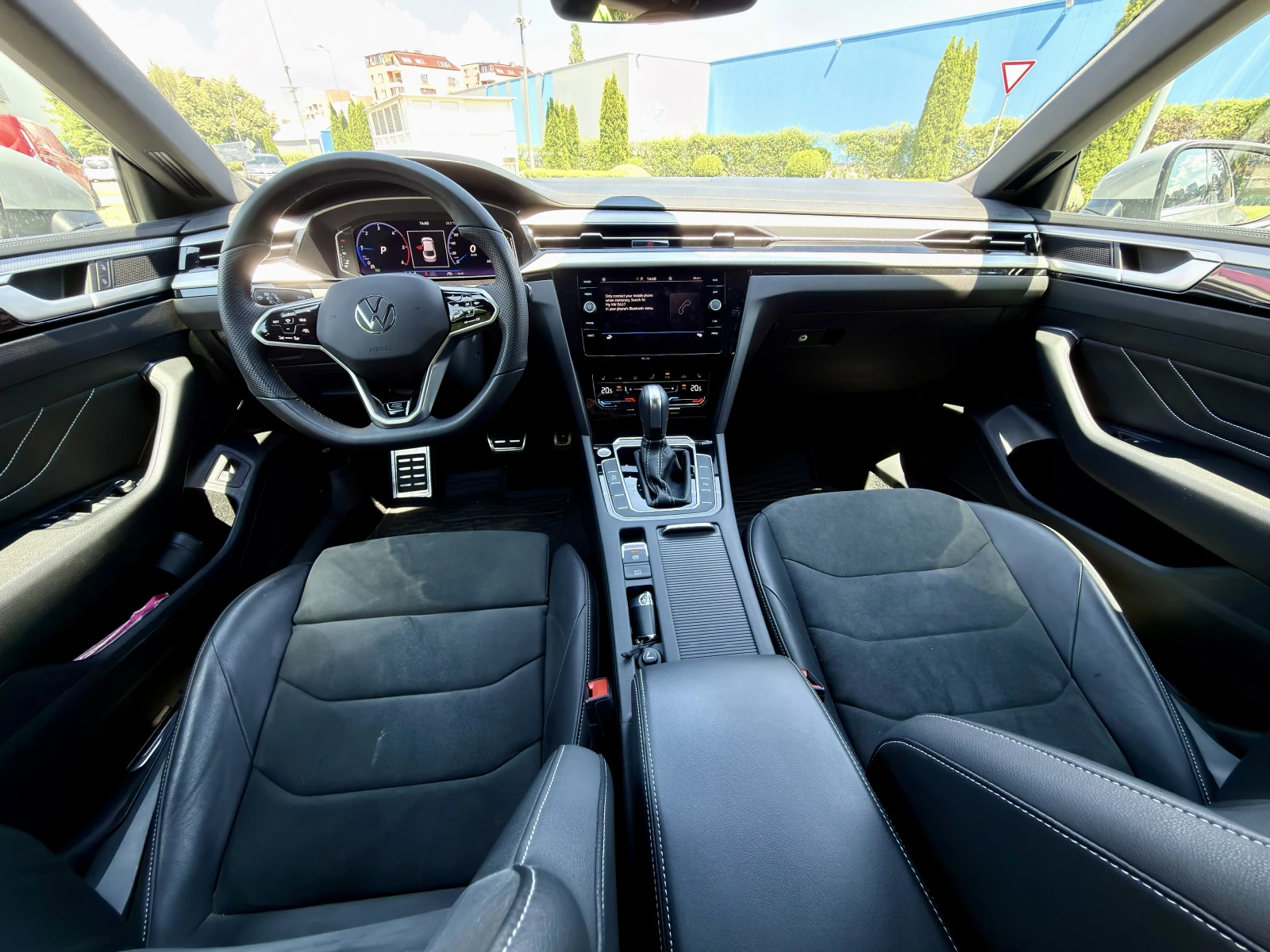 VW Arteon Arteon R-Line 2.0 TDI SCR DSG, снимка 13 - Автомобили и джипове - 54929413