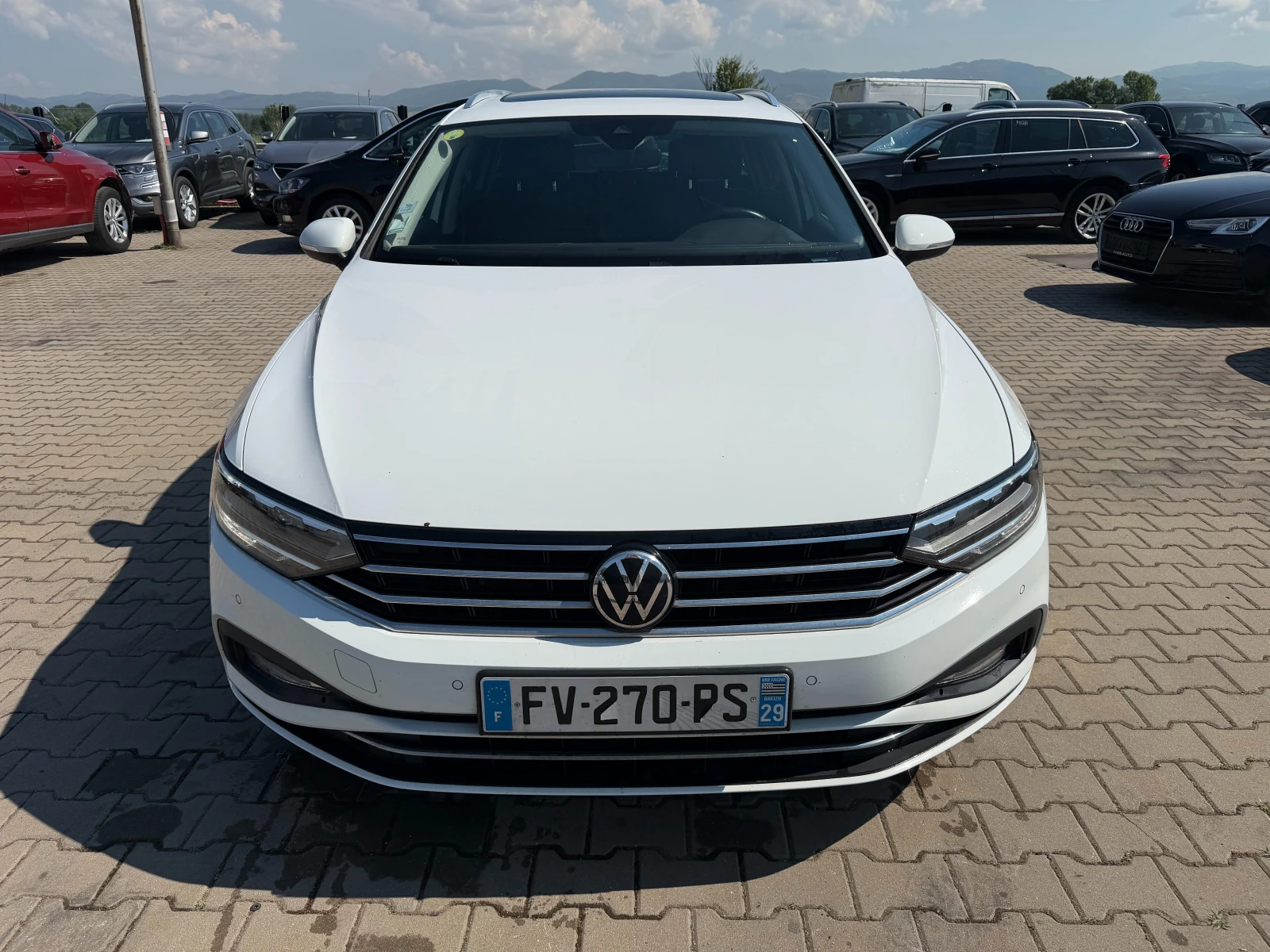 VW Passat 2.0TDI AVTOMAT/NAVI/KAMERA/PANORAMA EURO 6, снимка 3 - Автомобили и джипове - 55059089