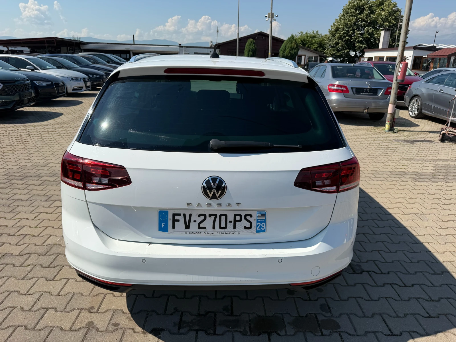VW Passat 2.0TDI AVTOMAT/NAVI/KAMERA/PANORAMA EURO 6, снимка 7 - Автомобили и джипове - 55059089
