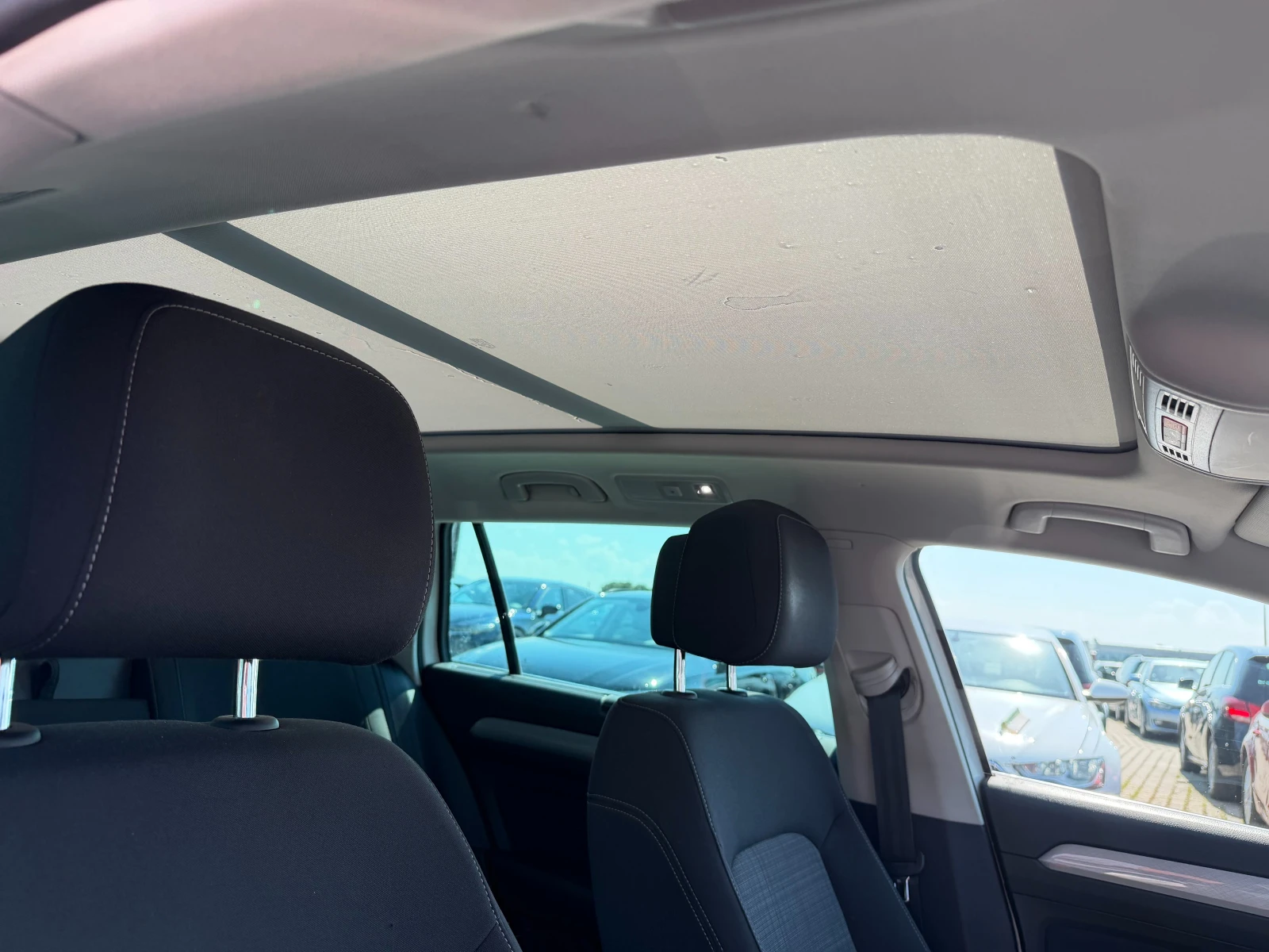VW Passat 2.0TDI AVTOMAT/NAVI/KAMERA/PANORAMA EURO 6, снимка 11 - Автомобили и джипове - 55059089