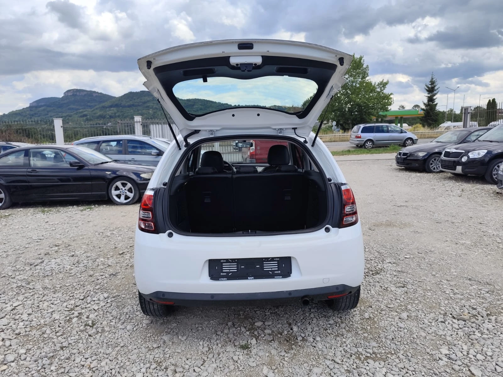 Citroen C3 1.2 бензин Италия, снимка 7 - Автомобили и джипове - 55263098