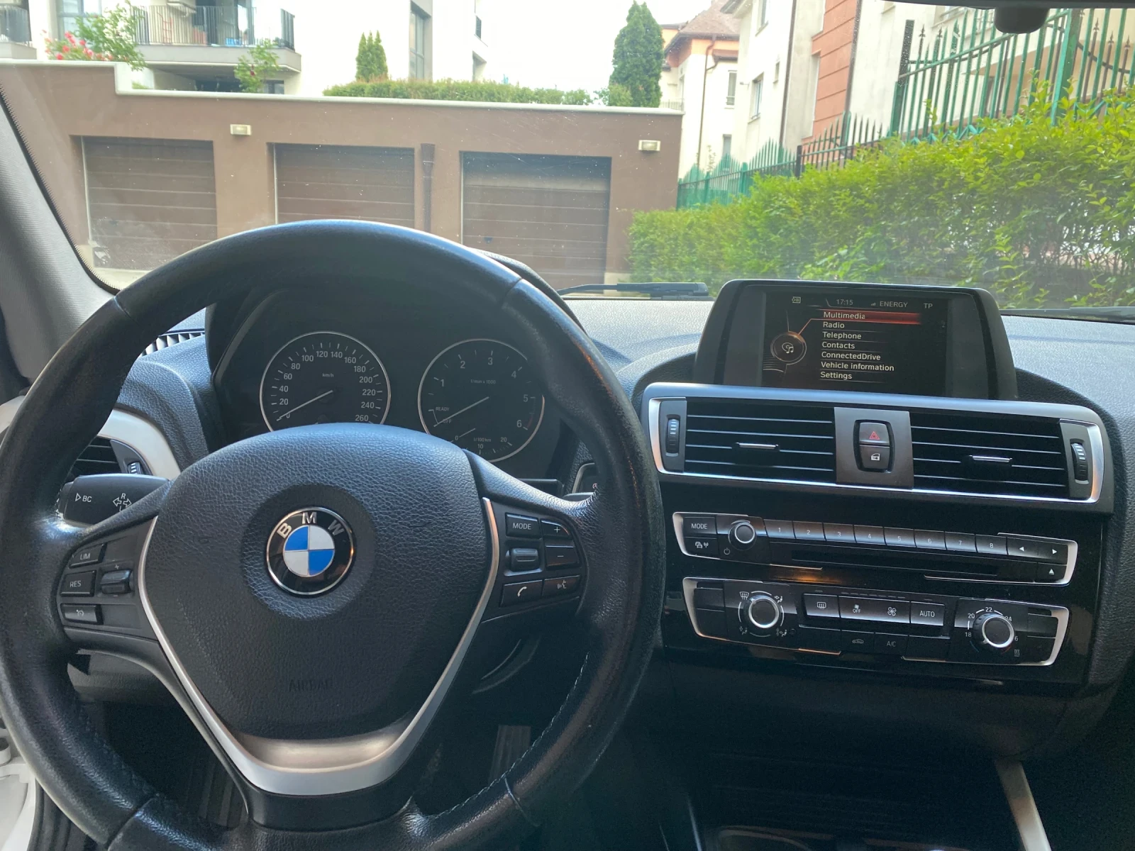 BMW 120 Facelift , снимка 9 - Автомобили и джипове - 55276621