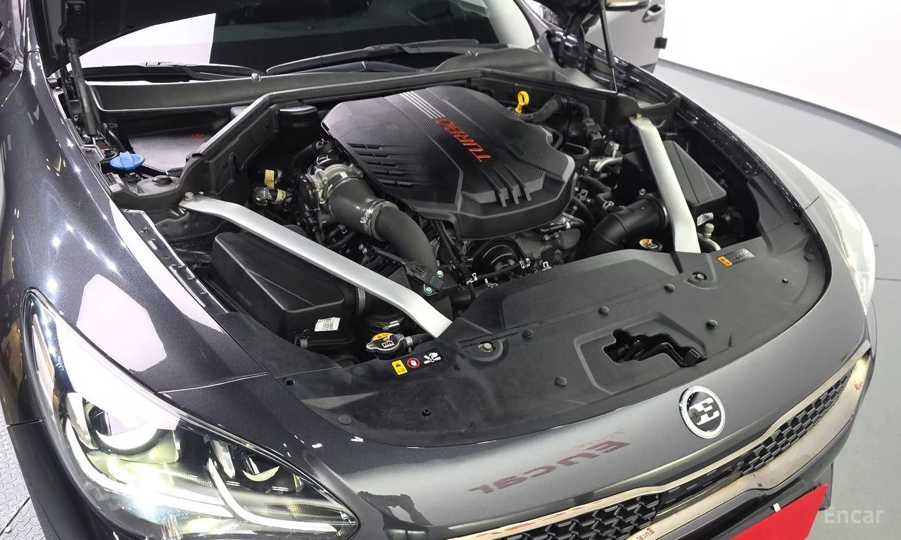 Kia Stinger 3.3* TURBO* GT* ОБДУХВАНЕ* ДИСТРОНИК* ХЕДЪП* 360КА, снимка 17 - Автомобили и джипове - 55380323