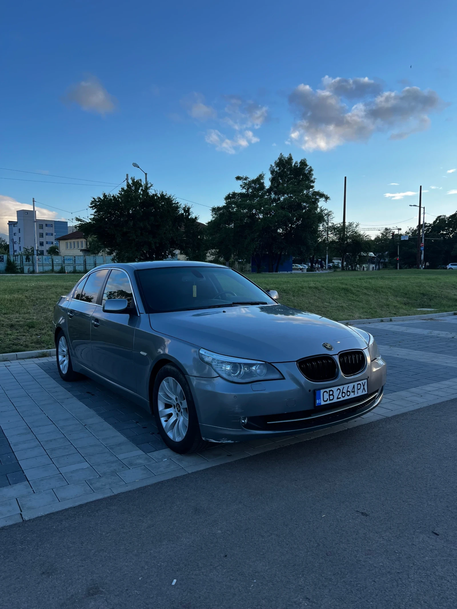 BMW 525
