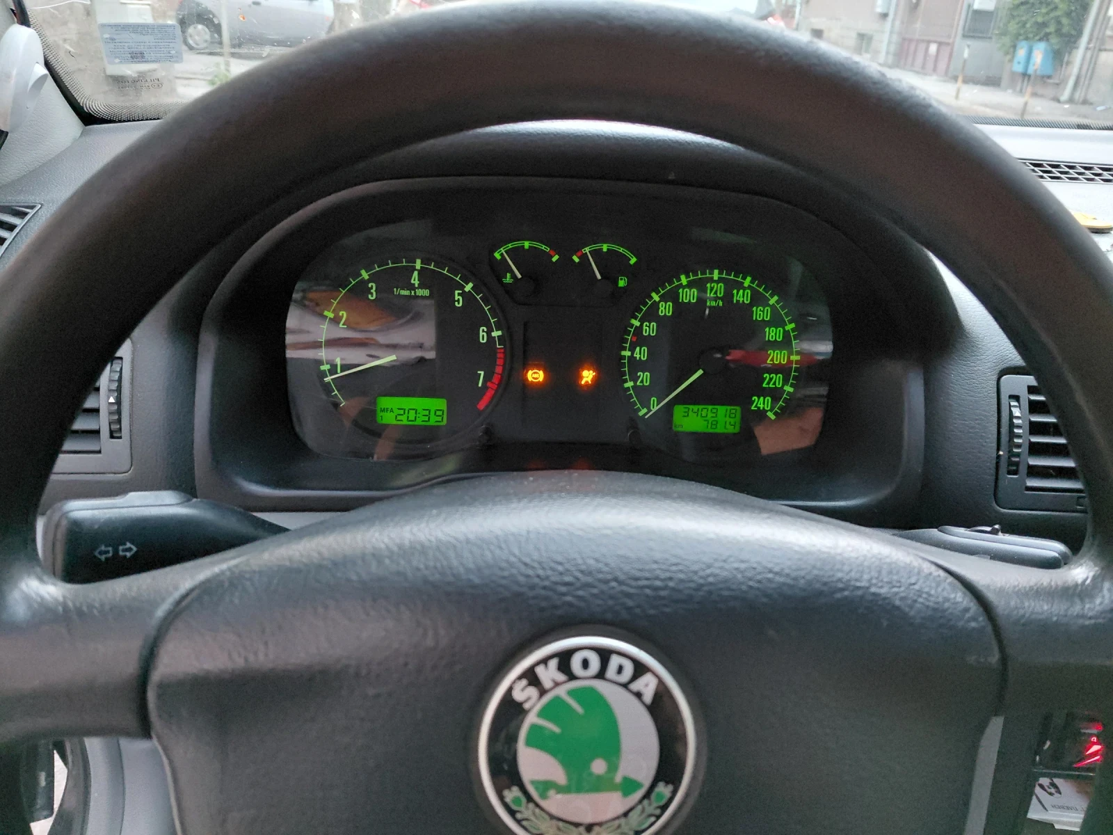 Skoda Octavia, снимка 9 - Автомобили и джипове - 55564975