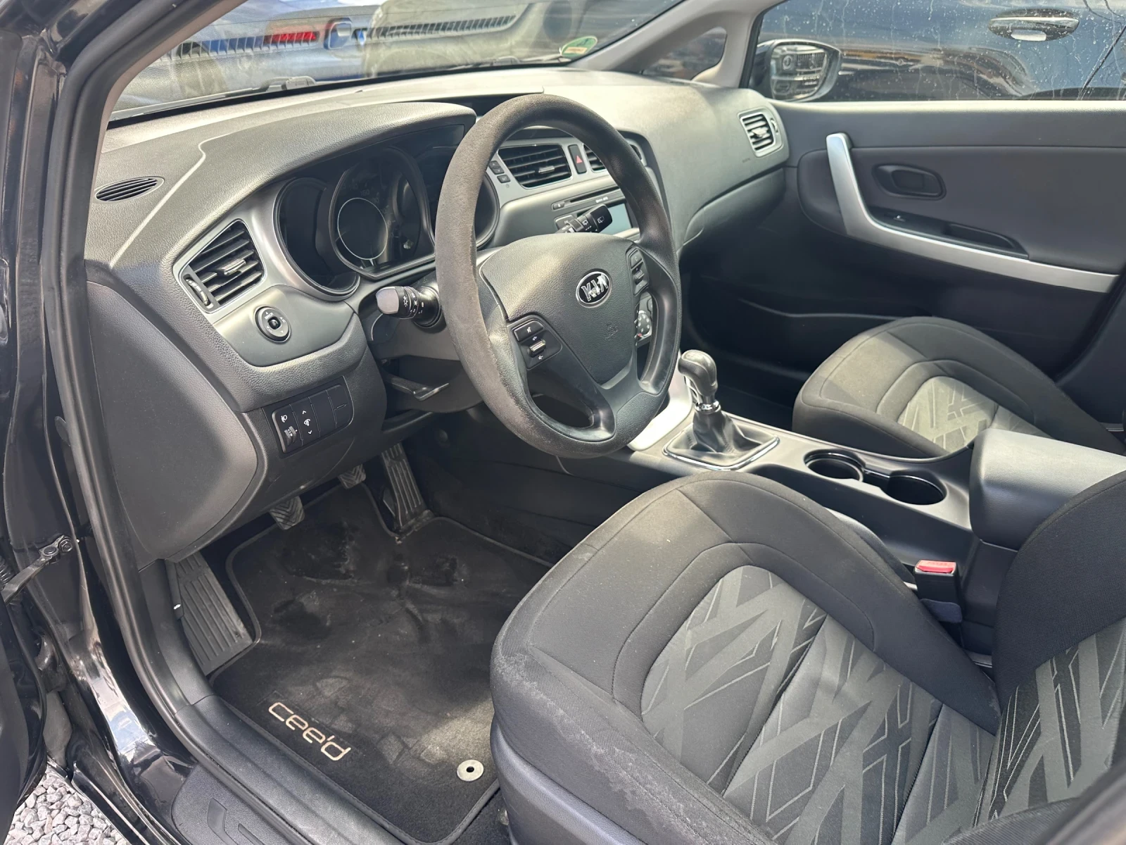 Kia Ceed ГЕРМАНИЯ, снимка 9 - Автомобили и джипове - 55609567