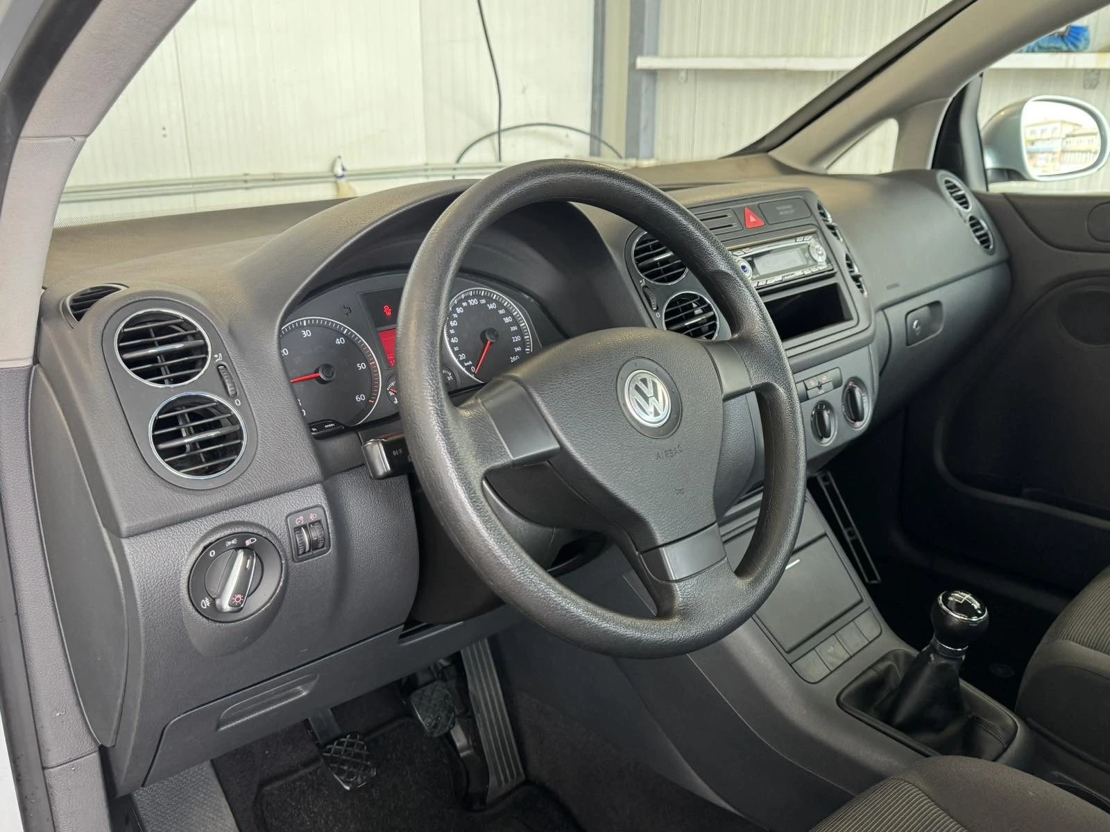 VW Golf Plus 1.9 TDI , снимка 9 - Автомобили и джипове - 56521058