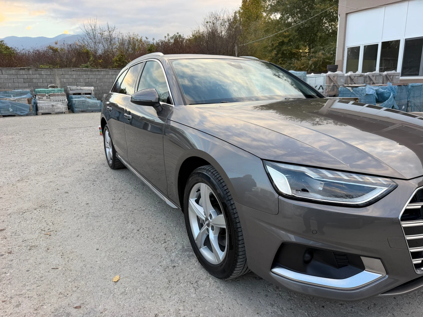 Audi A4, снимка 4 - Автомобили и джипове - 56736837