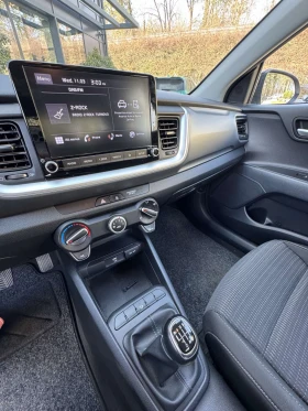 Kia Stonic, снимка 15