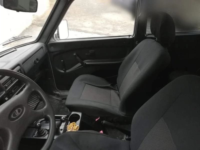 Lada Niva 1.7 GAZ, снимка 9 - Автомобили и джипове - 48337737