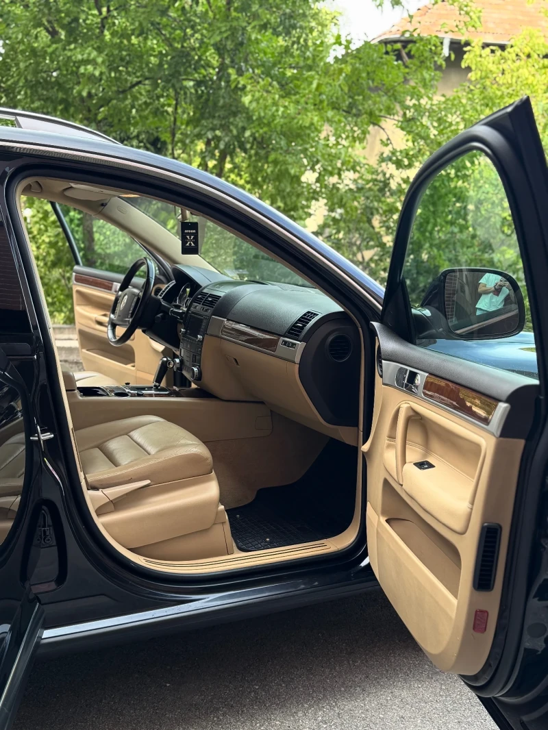 VW Touareg V6, снимка 13 - Автомобили и джипове - 52596288