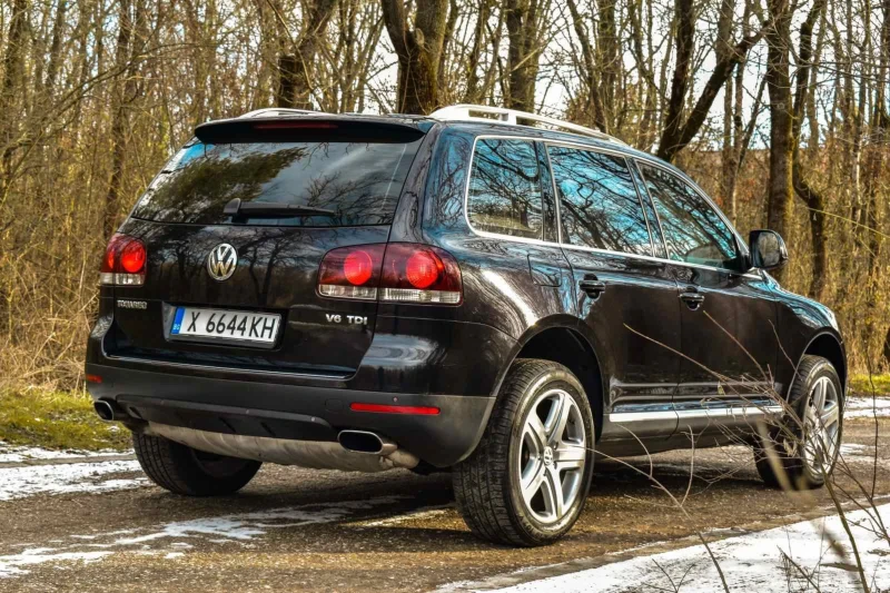 VW Touareg V6, снимка 2 - Автомобили и джипове - 48800652