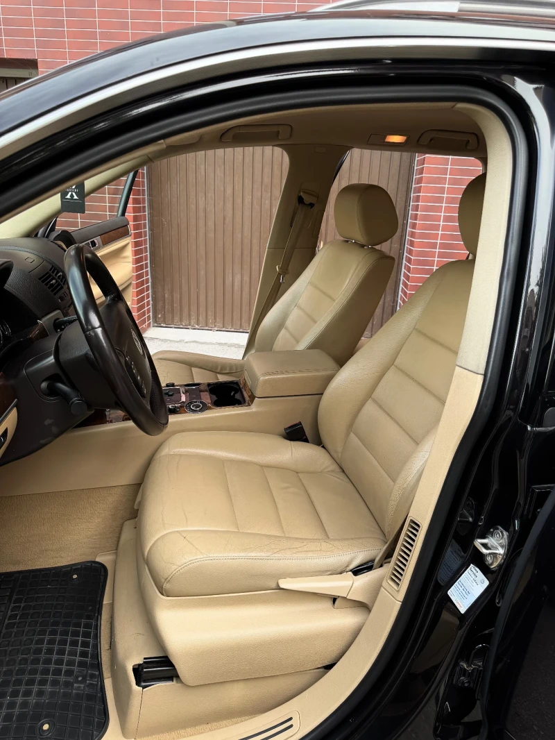 VW Touareg V6, снимка 12 - Автомобили и джипове - 52596288