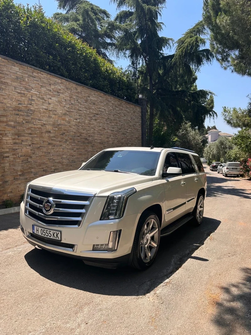 Cadillac Escalade, снимка 2 - Автомобили и джипове - 52309635