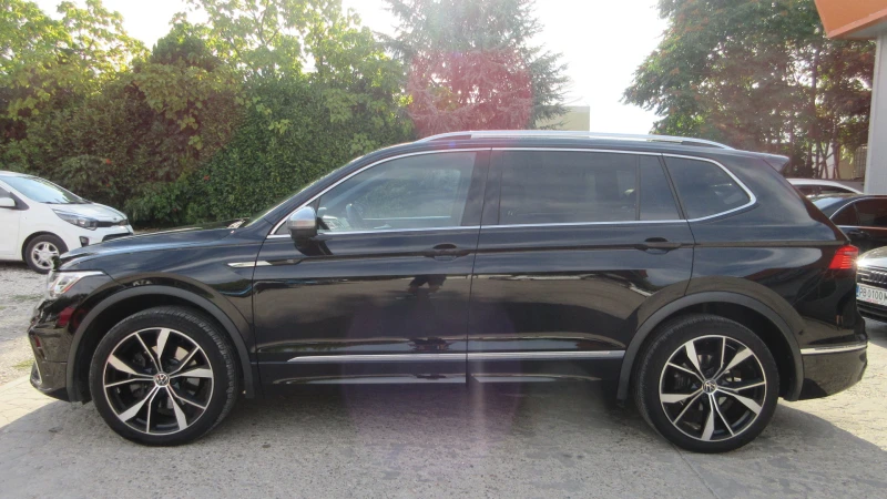 VW Tiguan Allspace R-LINE-2.0TDI-4x4-200HP-360-TOP СЪСТОЯНИЕ!!!, снимка 8 - Автомобили и джипове - 51744921