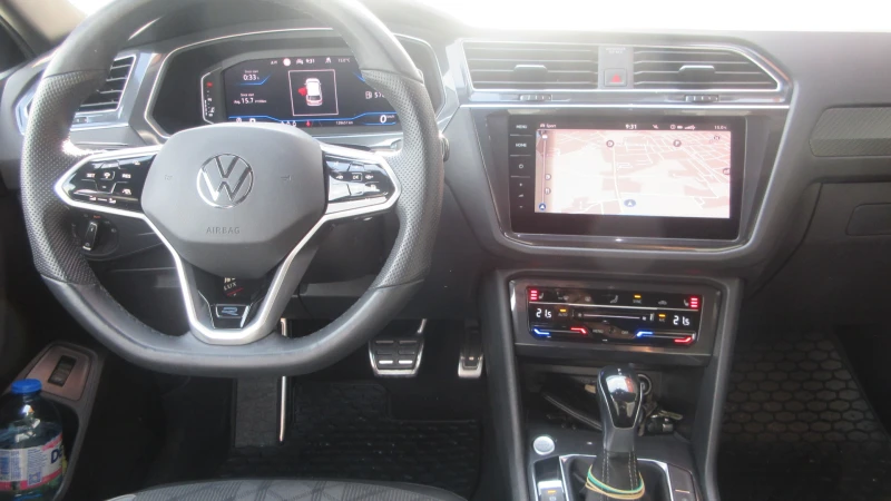 VW Tiguan Allspace R-LINE-2.0TDI-4x4-200HP-360-TOP СЪСТОЯНИЕ!!!, снимка 10 - Автомобили и джипове - 51744921