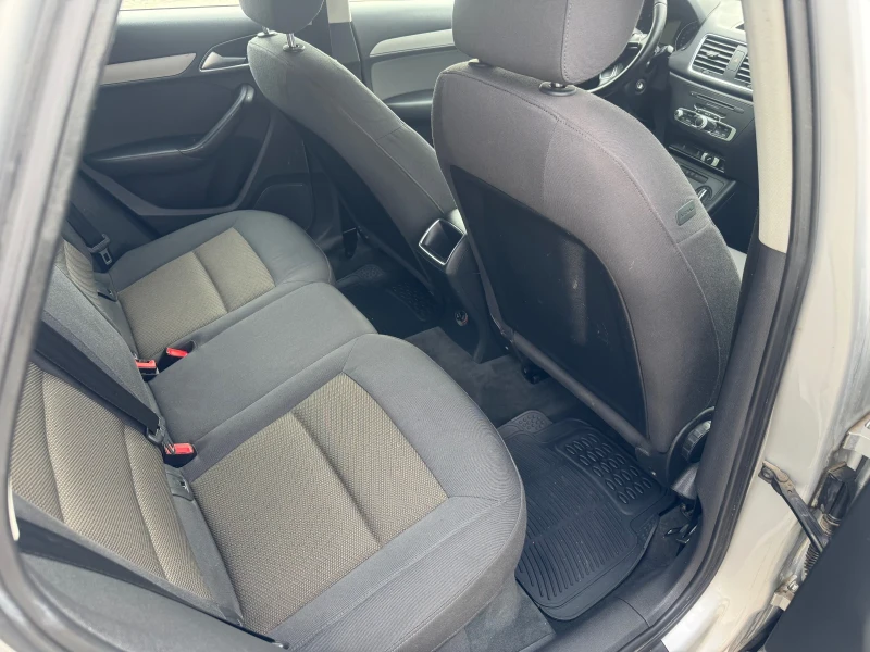 Audi Q3, снимка 10 - Автомобили и джипове - 52052395