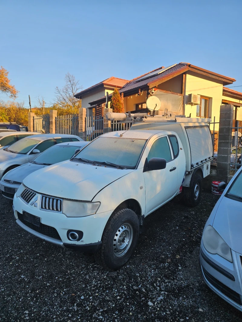 Mitsubishi L200 Работилница , снимка 3 - Автомобили и джипове - 52446787