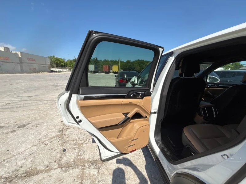 Porsche Cayenne S, снимка 12 - Автомобили и джипове - 52571137