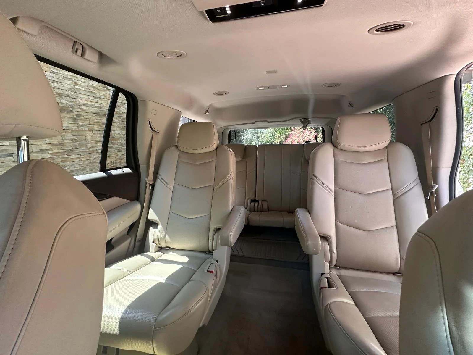 Cadillac Escalade  - изображение 8
