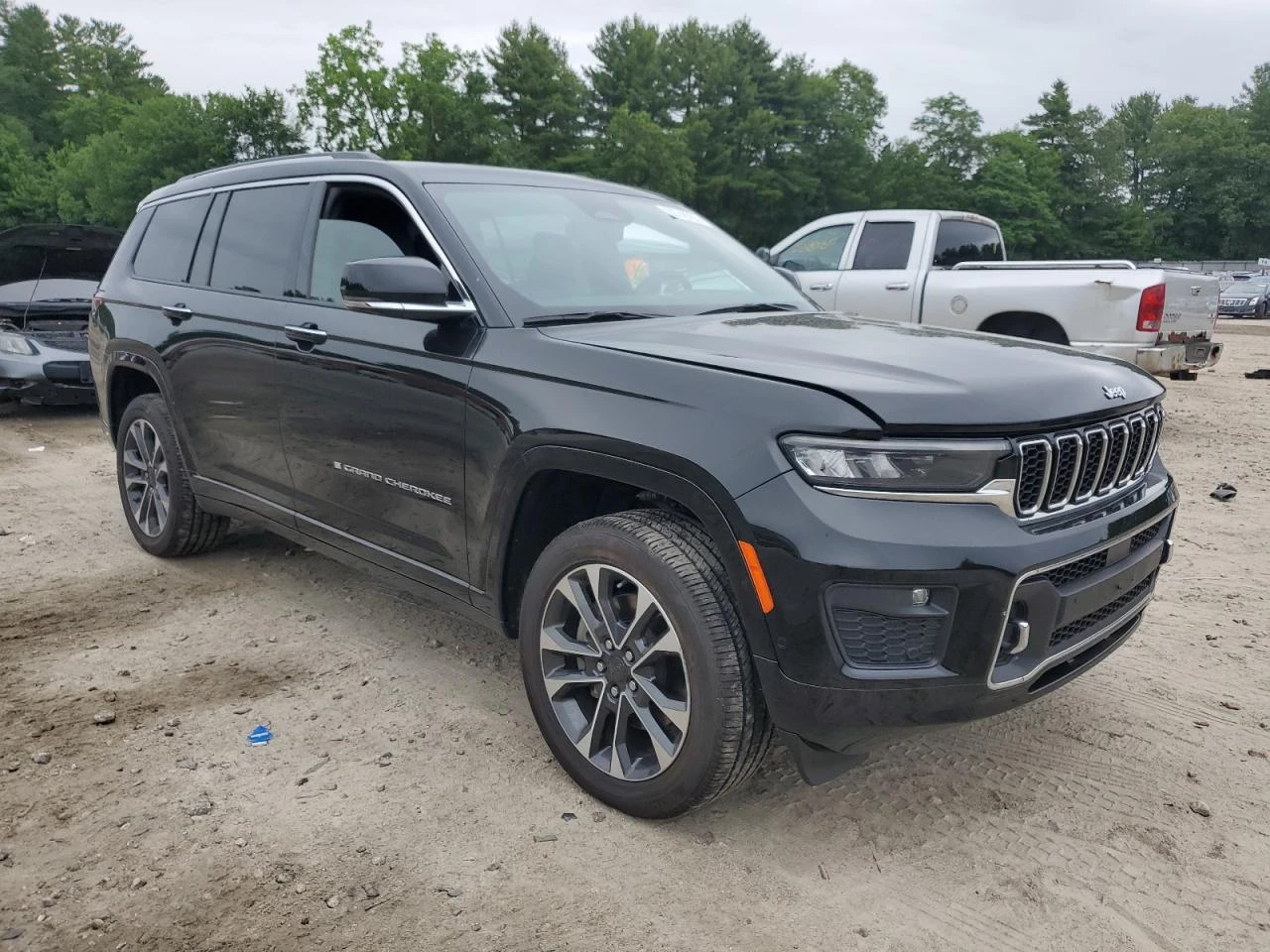 Jeep Grand cherokee L OVERLAND - изображение 3