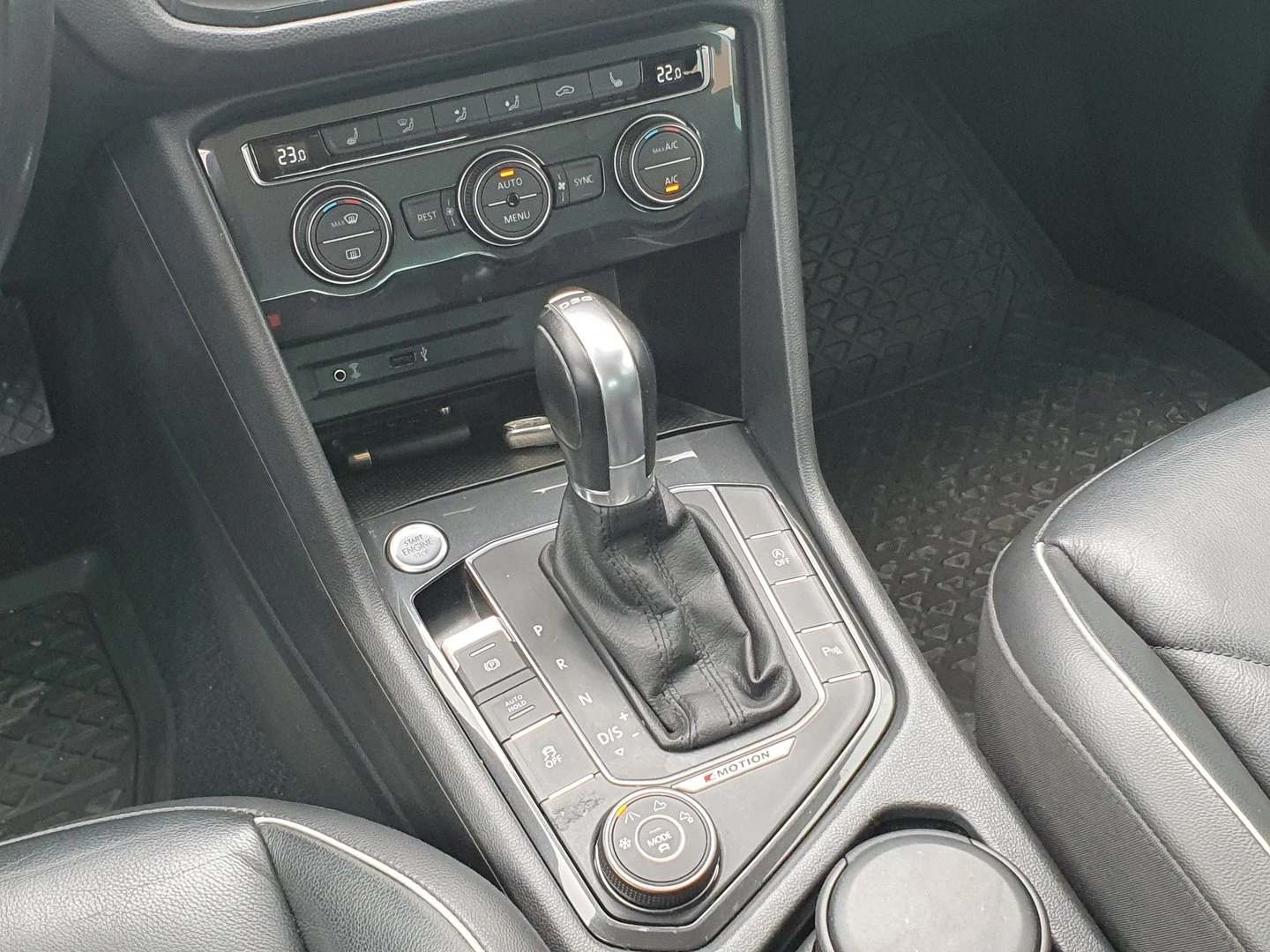 VW Tiguan Comfortline 2.0TSI 4MOTION BMT | Mobile.bg   12