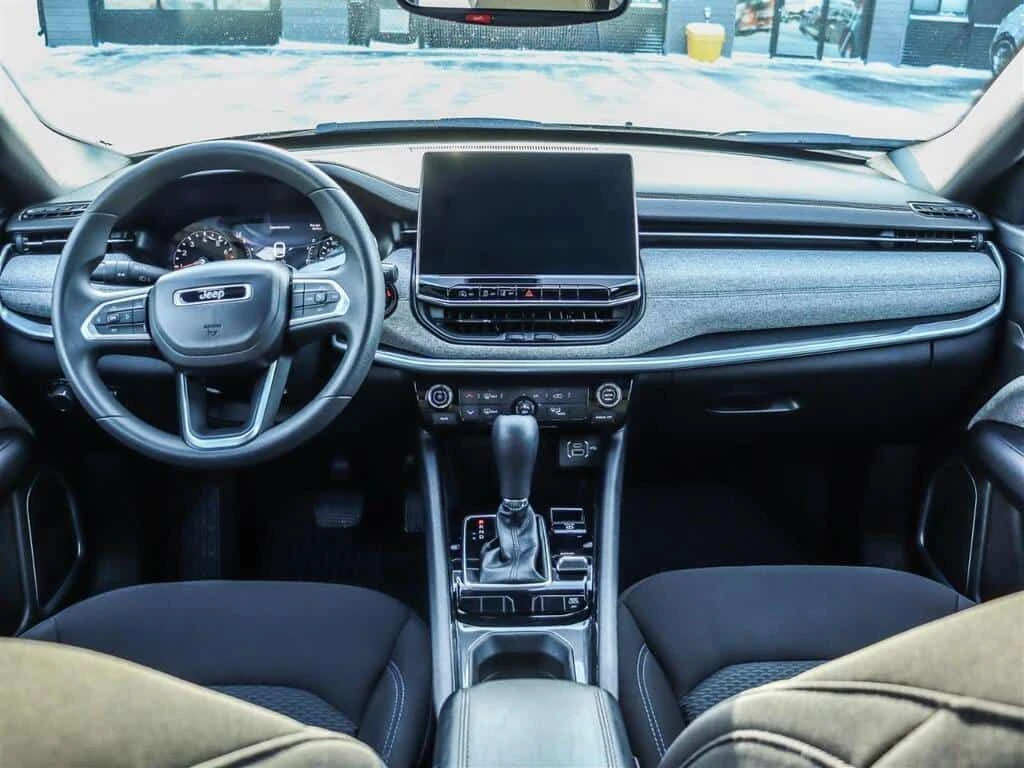 Jeep Compass * 4X4 | TURBO | CARPLAY | HTD SEATS | SAFETY TECH  | Mobile.bg � ����������� 12