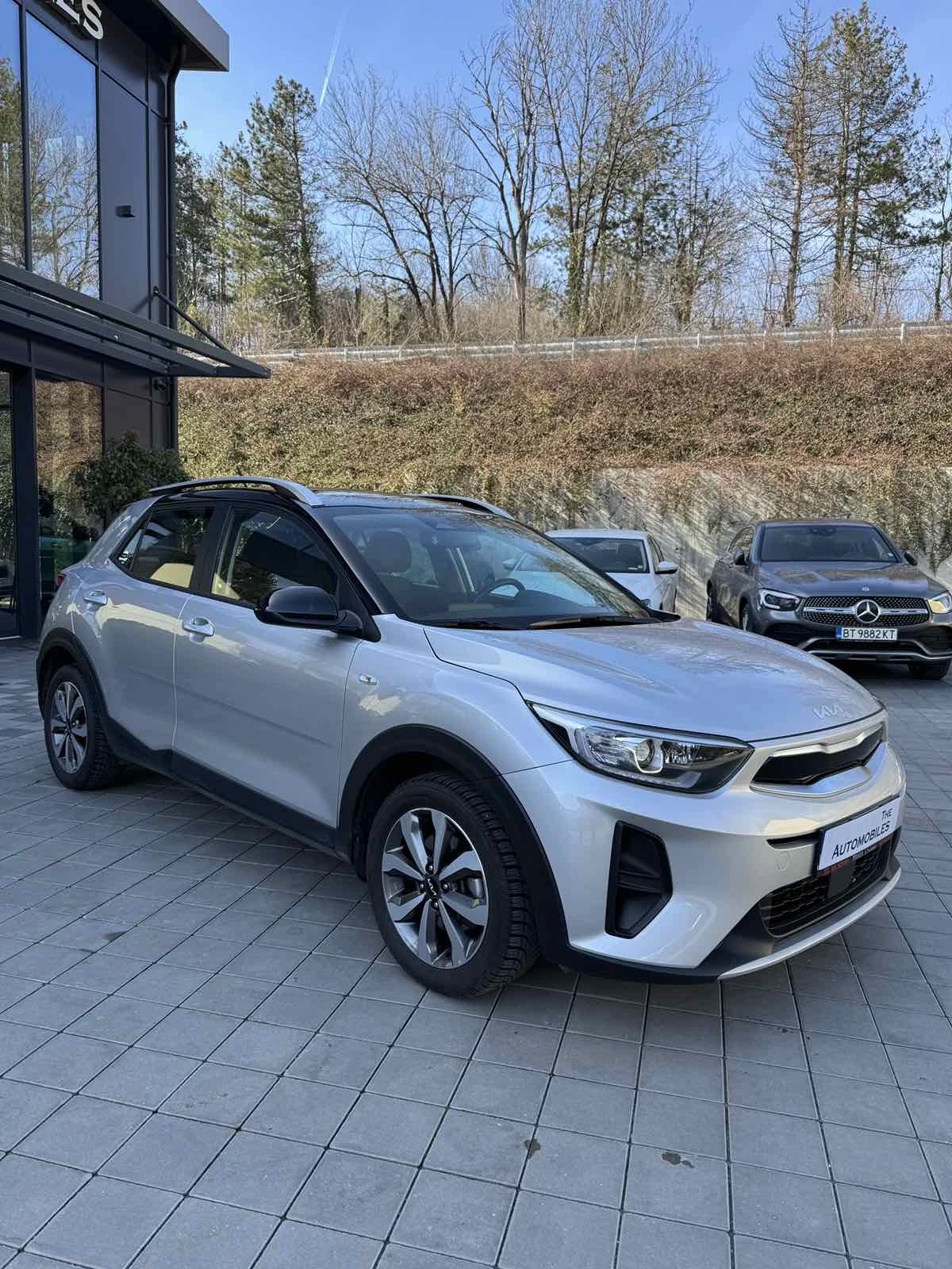 Kia Stonic, снимка 2 - Автомобили и джипове - 53858913