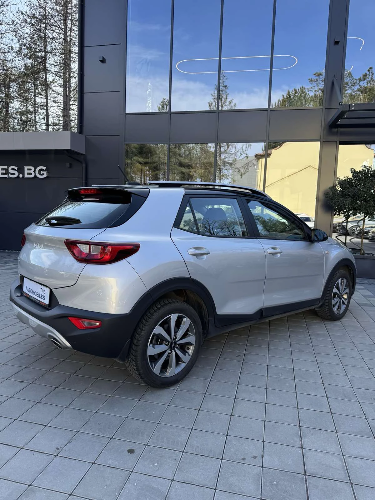 Kia Stonic, снимка 7 - Автомобили и джипове - 53858913