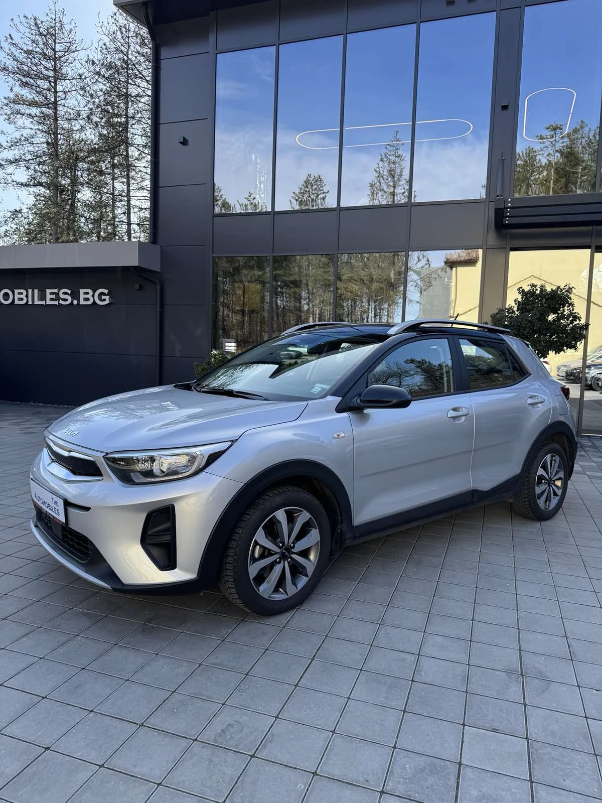 Kia Stonic, снимка 3 - Автомобили и джипове - 53858913