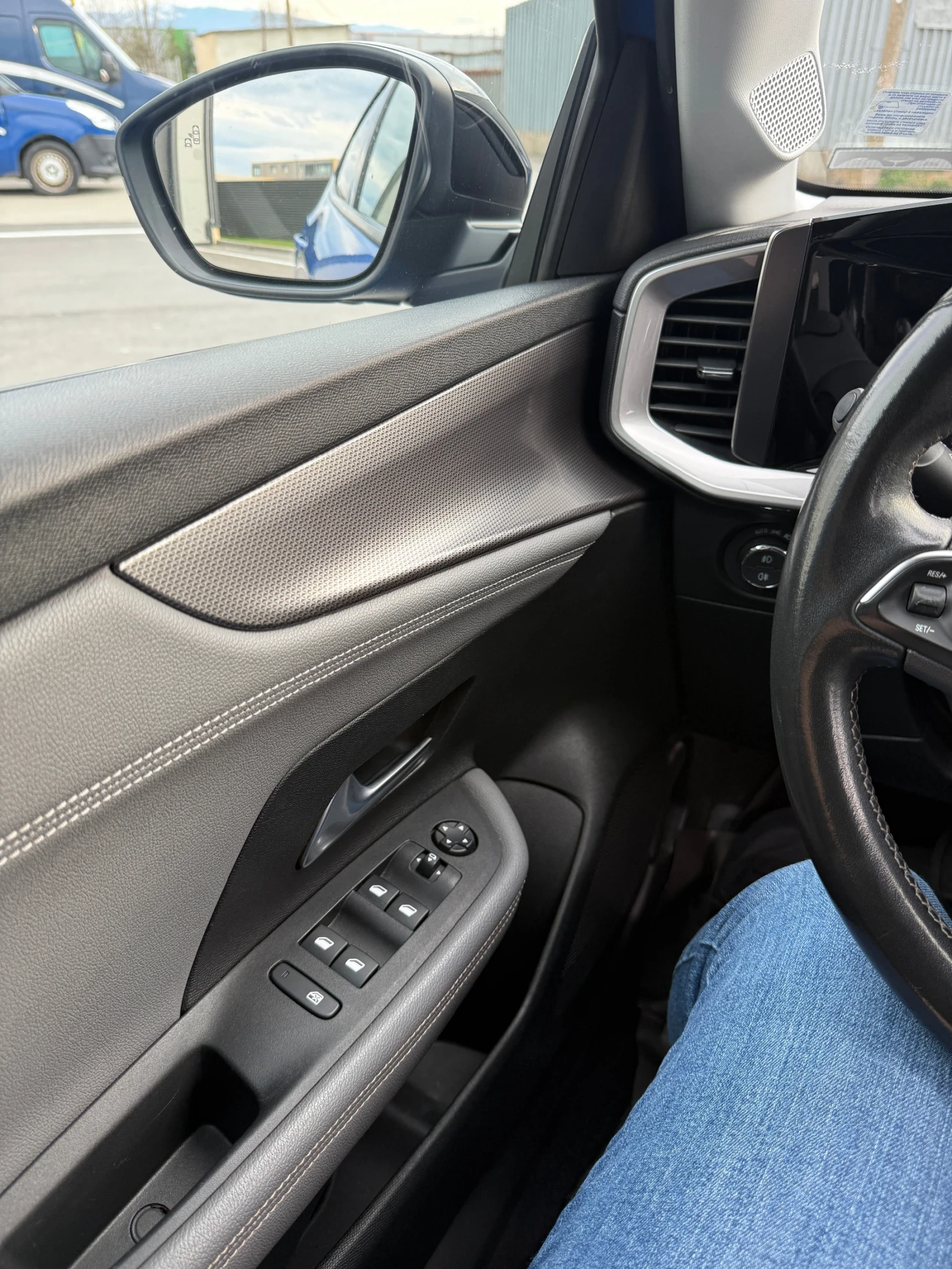 Opel Mokka, снимка 12 - Автомобили и джипове - 54193692