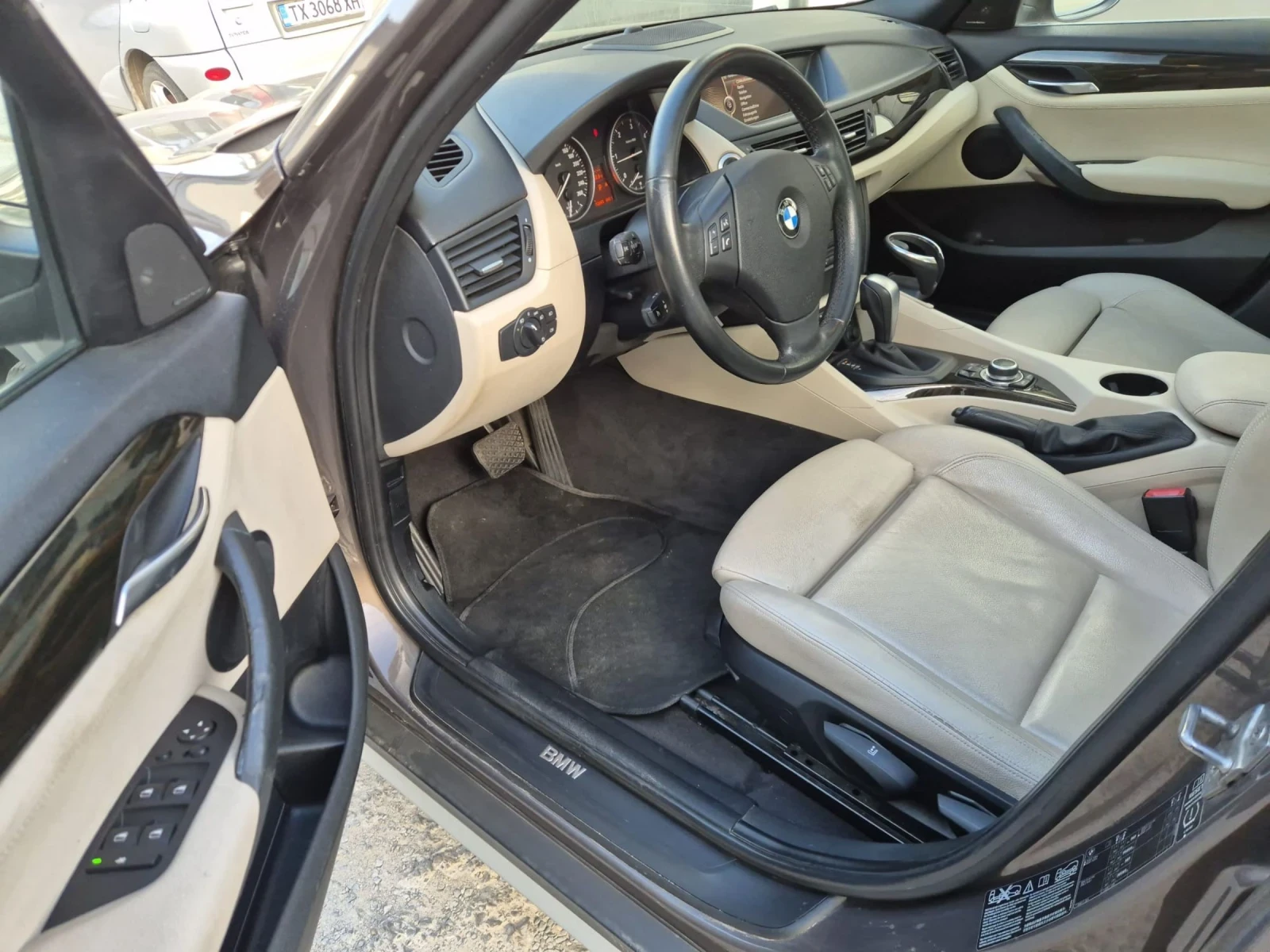 BMW X1 X-Drive 23d Individual, снимка 7 - Автомобили и джипове - 54353364