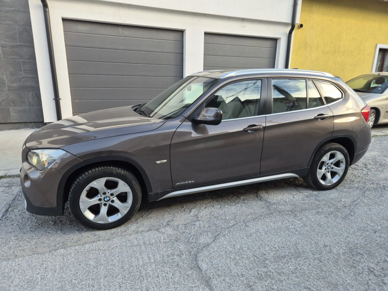 BMW X1 X-Drive 23d Individual, снимка 3 - Автомобили и джипове - 54353364