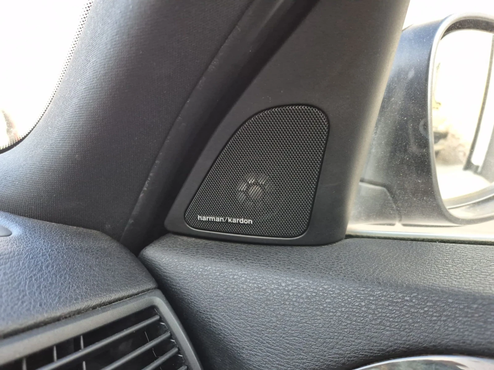 BMW X1 X-Drive 23d Individual, снимка 12 - Автомобили и джипове - 54353364